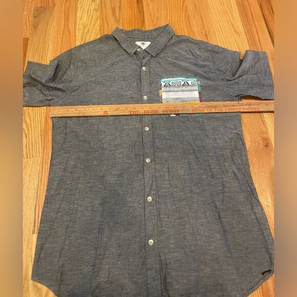On the Byas Mens Short Sleeve Button up Shirt Aztec western print pocket - Picture 6 of 7